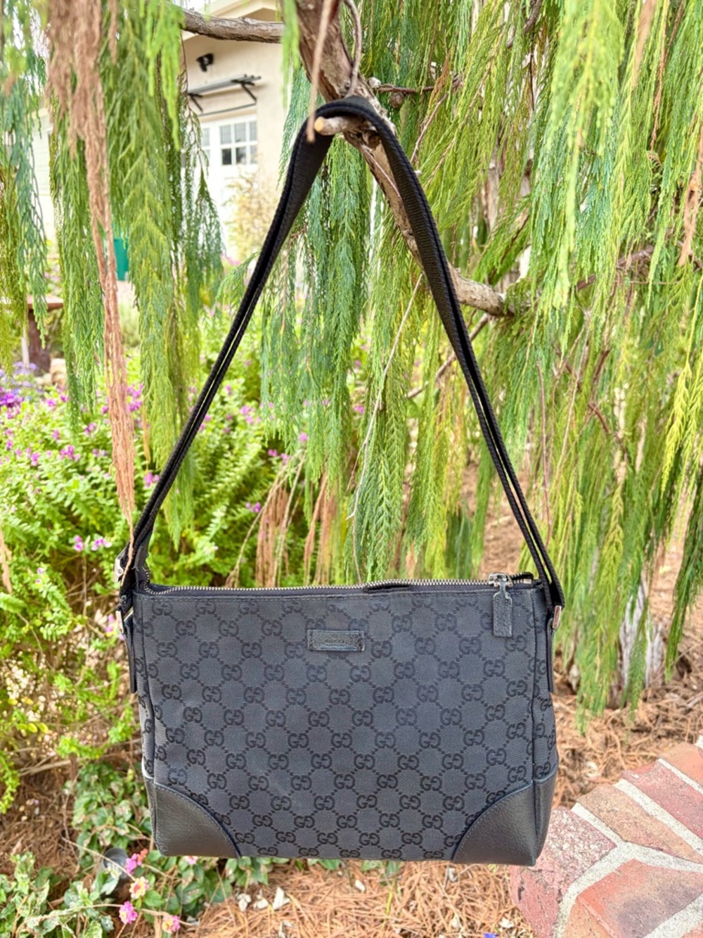 Gucci Monogram GG Crossbody Shoulder Bag Authentic Torn Zipper